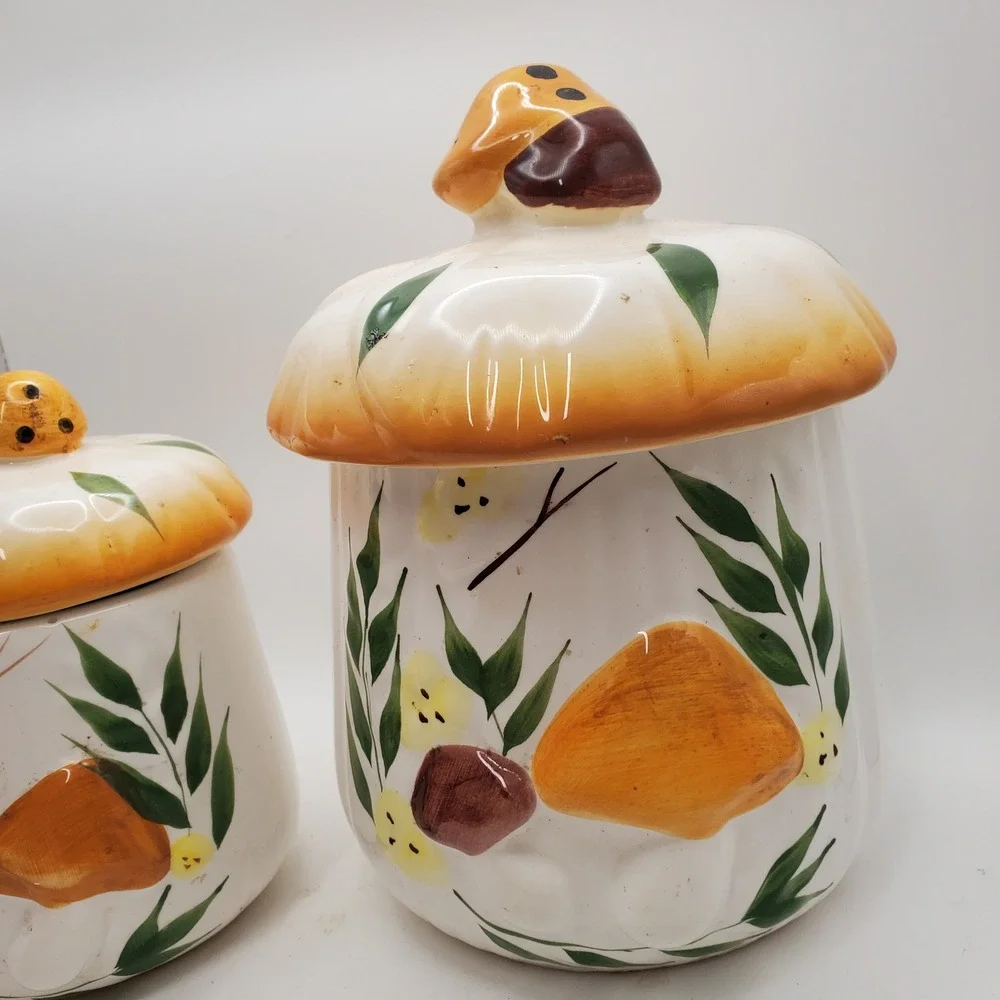 N/A vintage ceramic